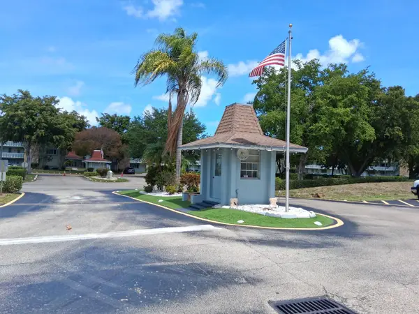 2100 Springdale Boulevard, Palm Springs, FL 33461