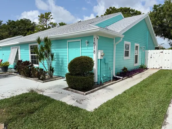 1518 Royal Forest Court, Palm Springs, FL 33406