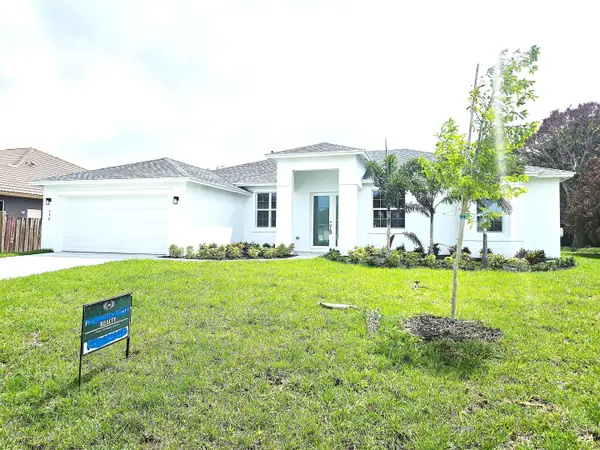 758 SW Mccoy Avenue, Port St Lucie, FL 34953