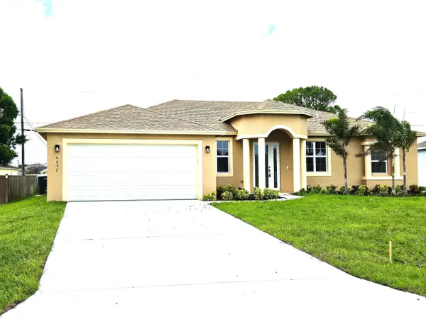 4252 SW Muncie Street, Port St Lucie, FL 34953