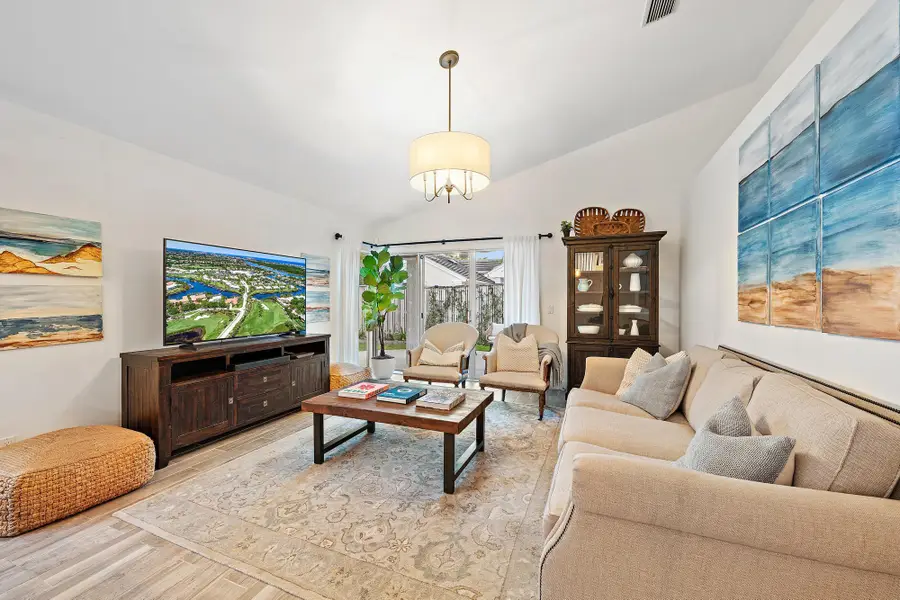 58 Admirals Court, Palm Beach Gardens, FL 33418 - #3