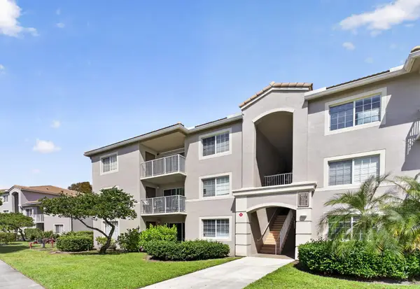5011 Wiles Road #104, Coconut Creek, FL 33073