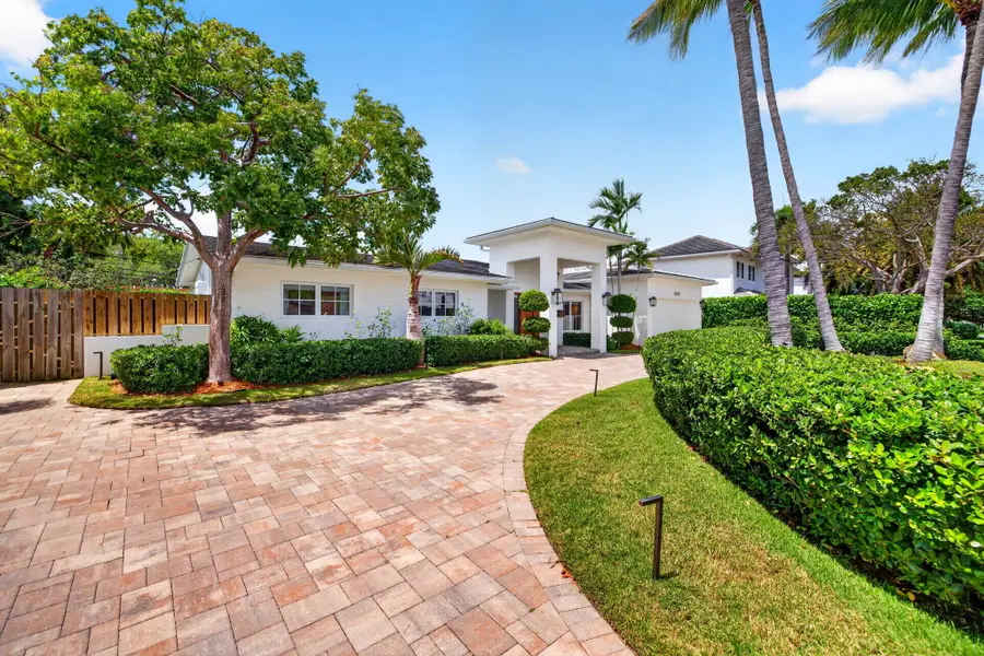 2517 NE 26th Avenue, Fort Lauderdale, FL 33305 - #3