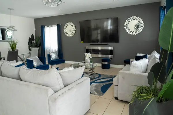 2710 NW 5th Street, Pompano Beach, FL 33069