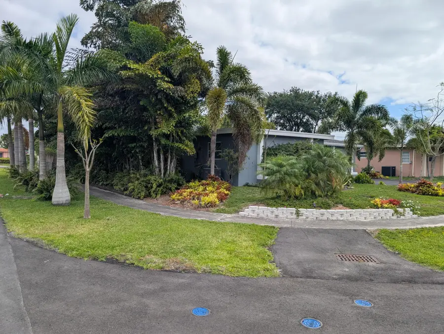 8691 NW 28th Place, Sunrise, FL 33322 - #3