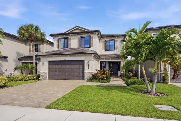 7605 Moonrise Drive, Lake Worth, FL 33467
