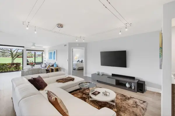 7473 Victory Lane, Delray Beach, FL 33446