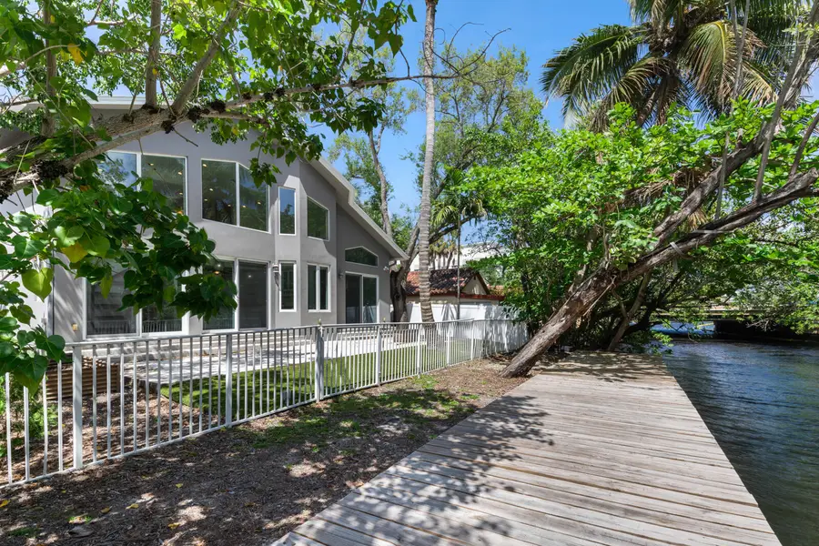 216 SE 10th Street, Fort Lauderdale, FL 33316 - #3