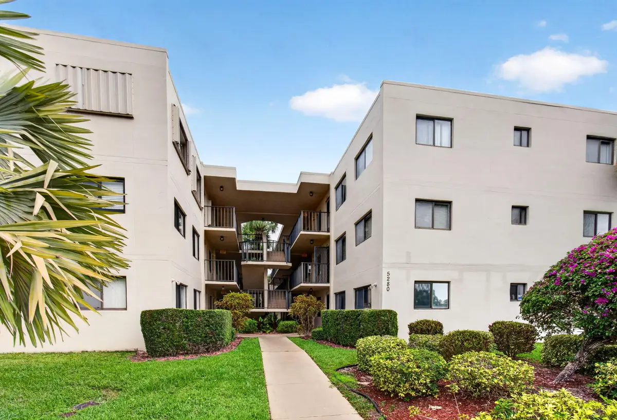 5280 Las Verdes Circle #112, Delray Beach, FL 33484 - #1