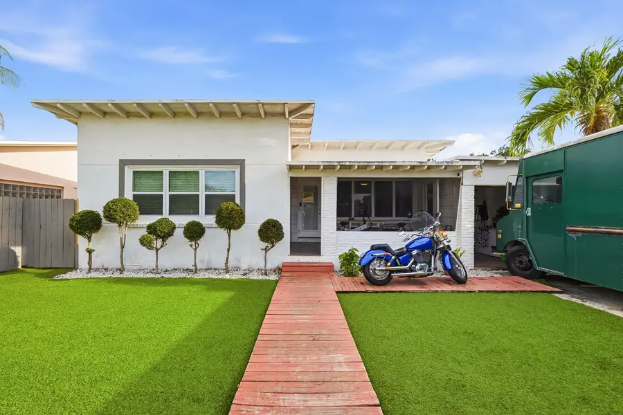 516 SW 15th Street #1-1, Fort Lauderdale, FL 33315 - #2