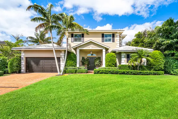 33 Spanish River Drive, Ocean Ridge, FL 33435