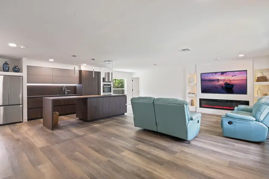 430 La Mancha Avenue, Royal Palm Beach, FL 33411 - #2