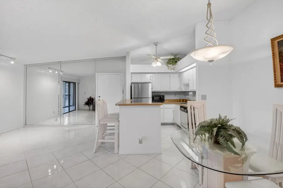 15496 Lakes Of Delray Boulevard #206, Delray Beach, FL 33484 - #3