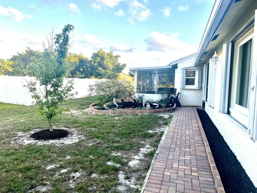 3970 Classic Court, West Palm Beach, FL 33417 - #2