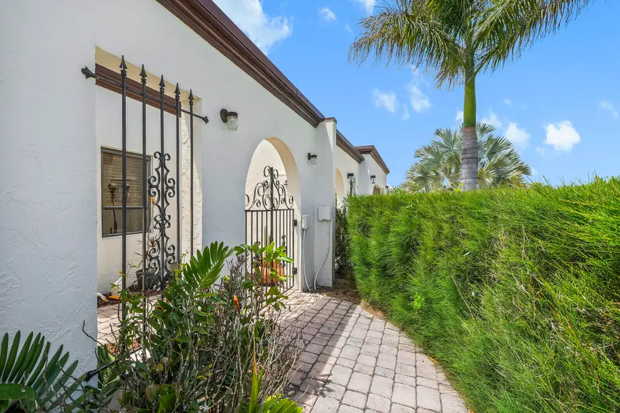 3922 SE Fairway W, Stuart, FL 34997 - #3