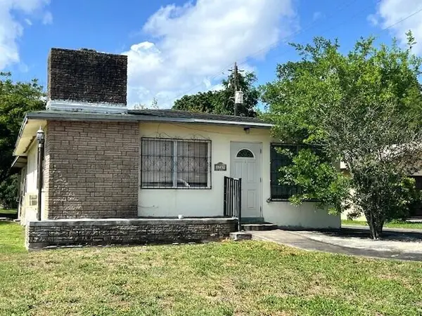 1789 Bacom Point Road, Pahokee, FL 33476