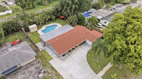 316 Riverdale Road, Palm Springs, FL 33461