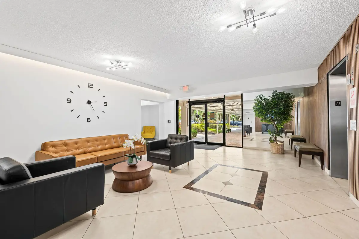 3960 Oaks Clubhouse Drive #304, Pompano Beach, FL 33069 - #1