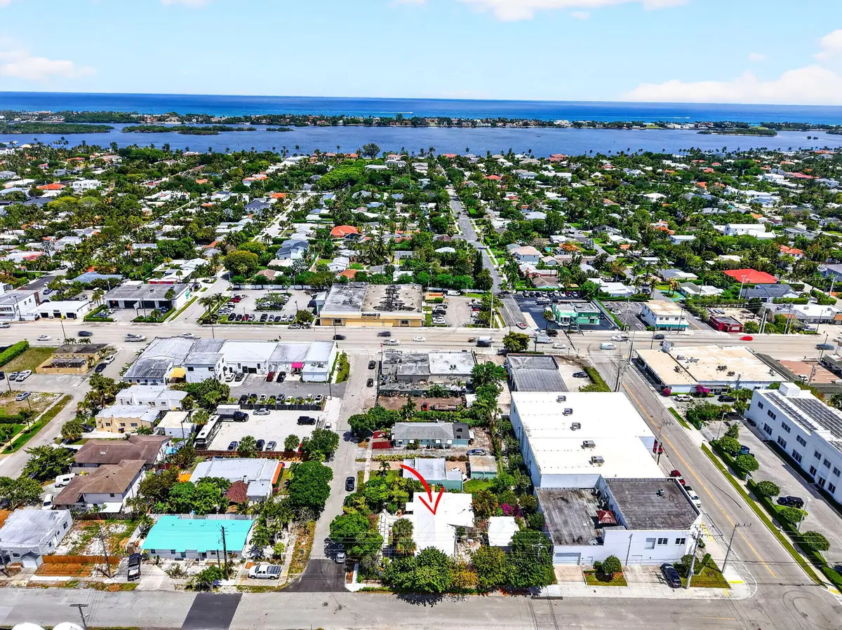 424 Oxford Street, West Palm Beach, FL 33405 - #1