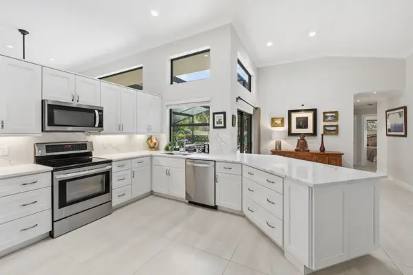 4300 NW 83rd Lane, Coral Springs, FL 33065