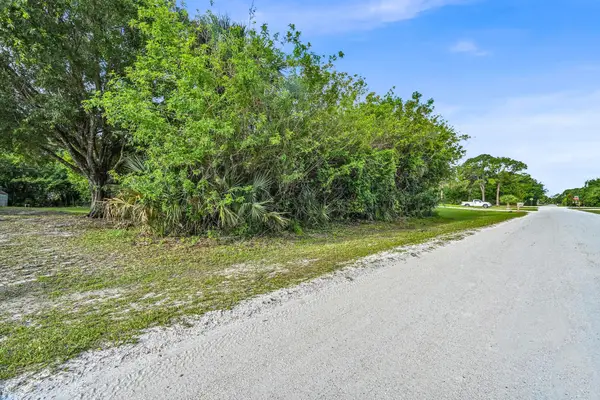 9145 86th Street, Vero Beach, FL 32967