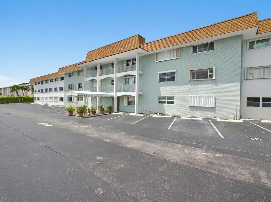 111 Shore Court #206, North Palm Beach, FL 33408 - #3