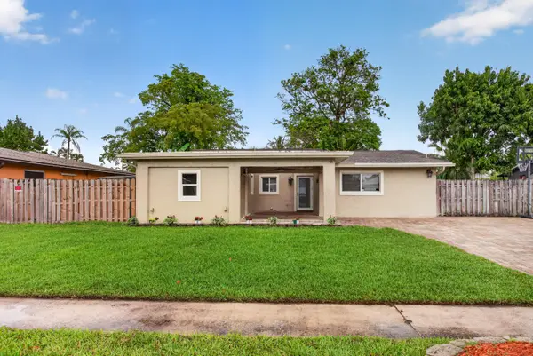 8122 NW 73rd Avenue, Tamarac, FL 33321