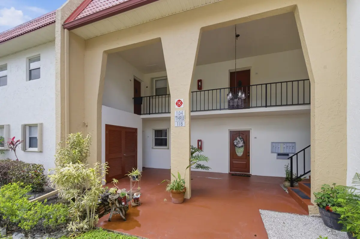 112 Lake Anne Drive, West Palm Beach, FL 33411 - #1