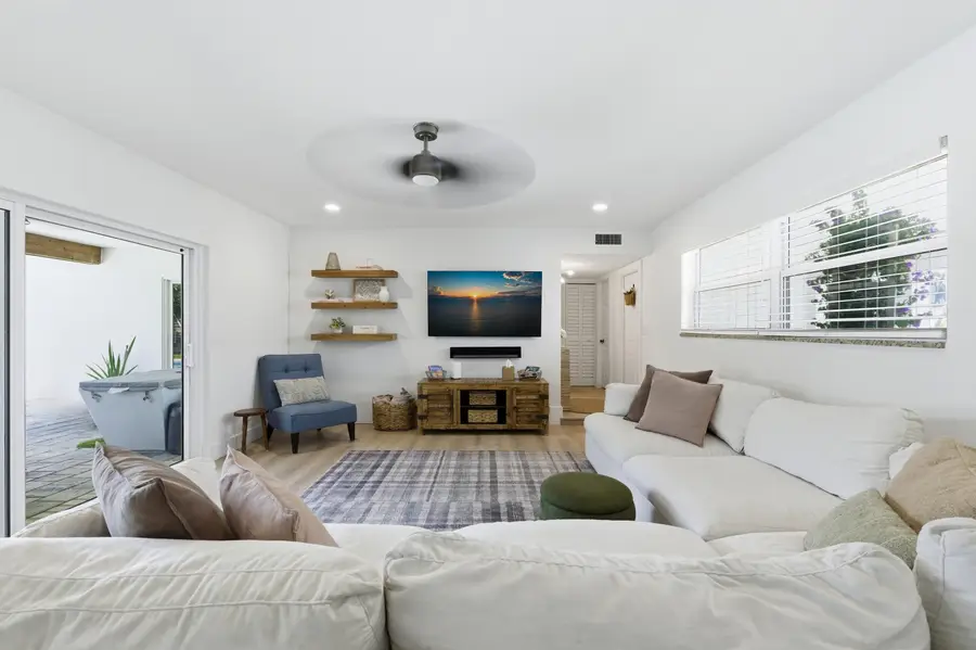 9744 Dahlia Avenue, Palm Beach Gardens, FL 33410 - #2