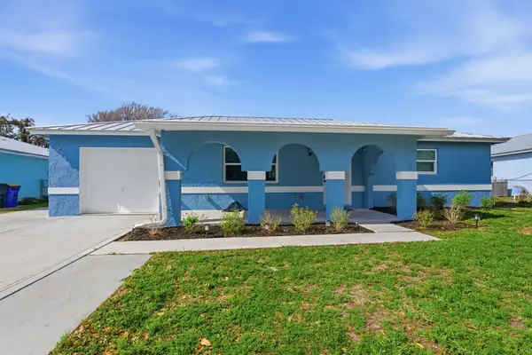 2268 NE 16th Court, Jensen Beach, FL 34957