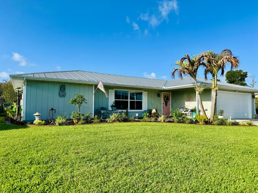 1172 SE Menores, Port Saint Lucie, FL 34952 - #3