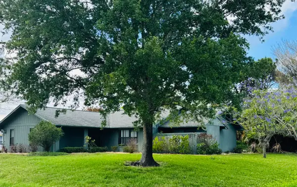 2289 SE Genoa Street, Port St Lucie, FL 34952