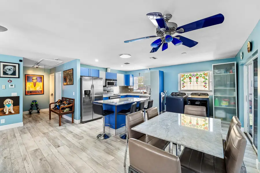 907 N A Street, Lake Worth Beach, FL 33460 - #2