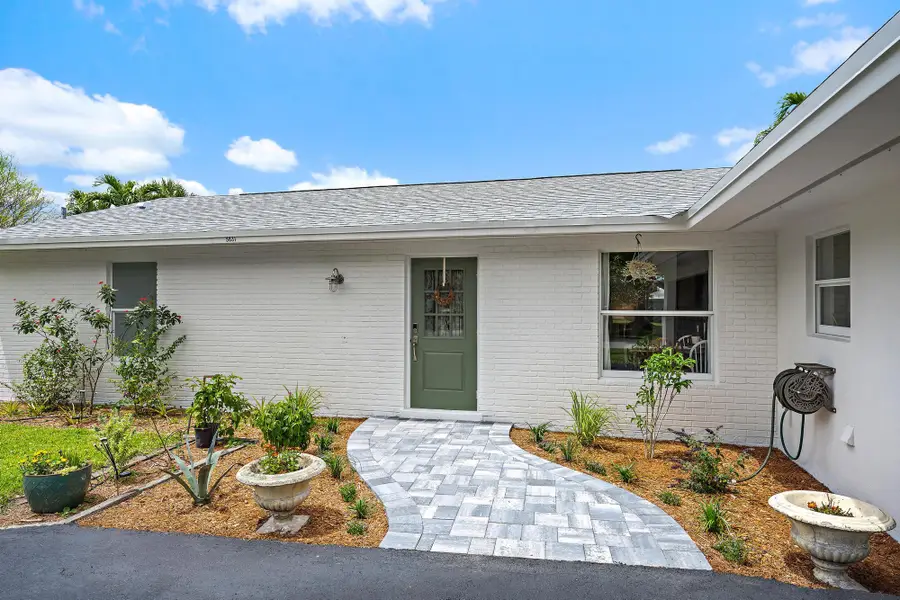 9831 S Hyacinth Cir Circle S, Palm Beach Gardens, FL 33410 - #3