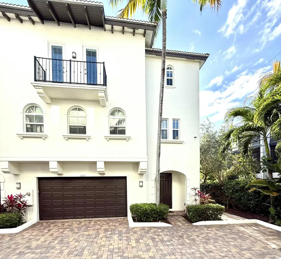 3237 NE 13th Street Ne, Pompano Beach, FL 33062 - #2