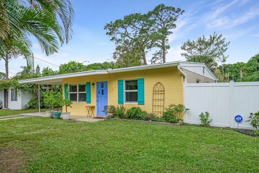 1815 S 30th Street, Fort Pierce, FL 34947 - #2