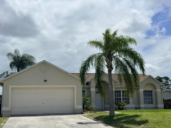 1044 SW Payne Avenue, Port St Lucie, FL 34953