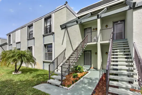 7321 NW 18th Street #107, Margate, FL 33063