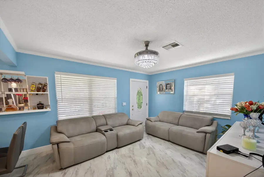 1020 Avon Road, West Palm Beach, FL 33401 - #2