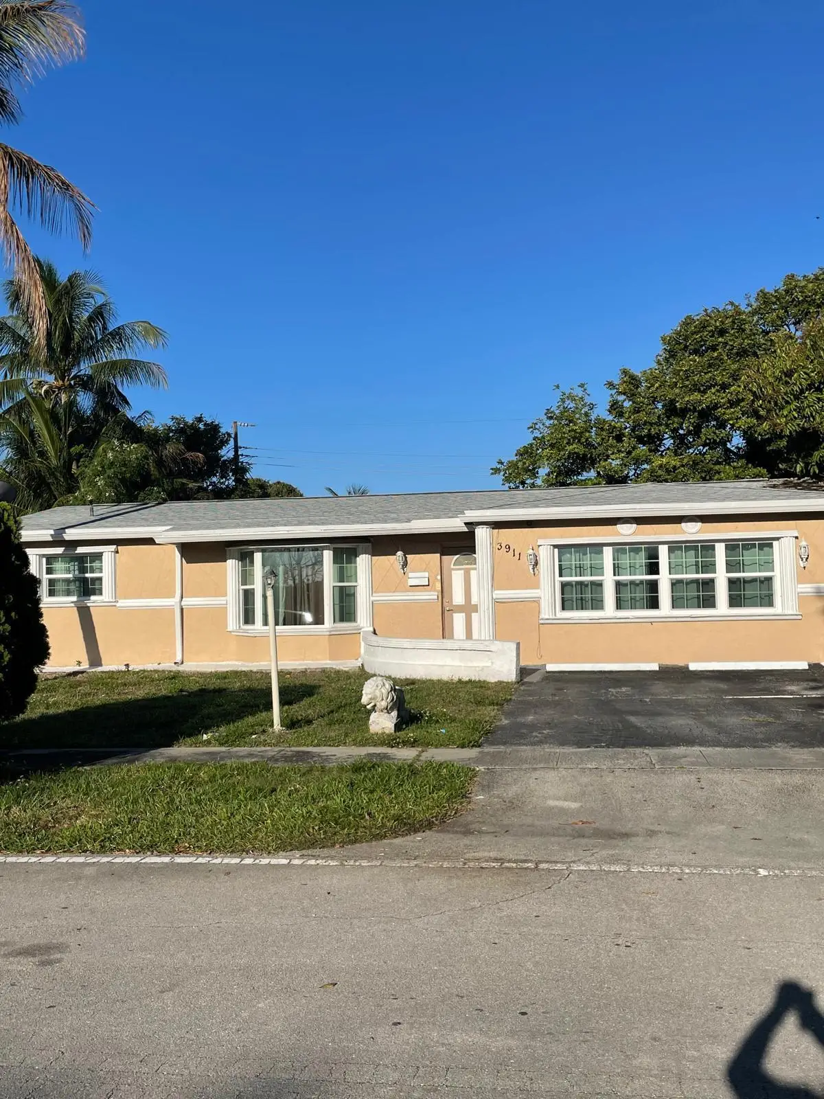 3911 NW 32nd Avenue, Lauderdale Lakes, FL 33309 - #1