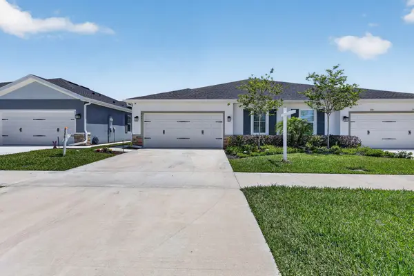 9401 SW Libertas Way, Port St Lucie, FL 34987