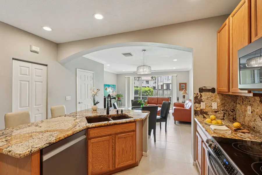 9070 Tremezzo Lane, Boynton Beach, FL 33472 - #3