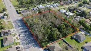 274 NE Saint James Drive, Port St Lucie, FL 34983