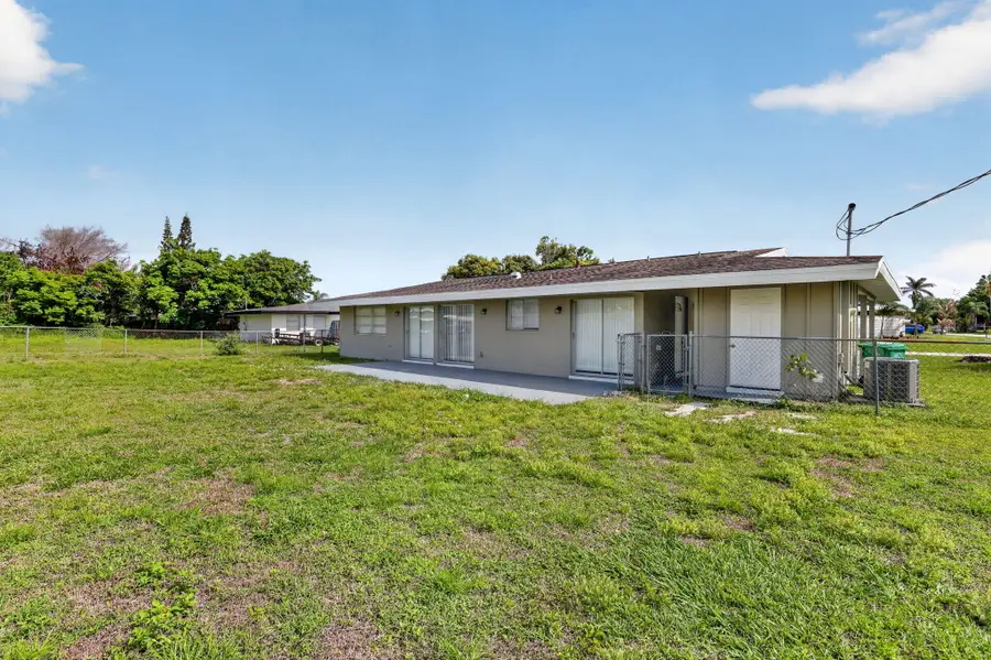 157 SE Calmoso Drive, Port Saint Lucie, FL 34983 - #3