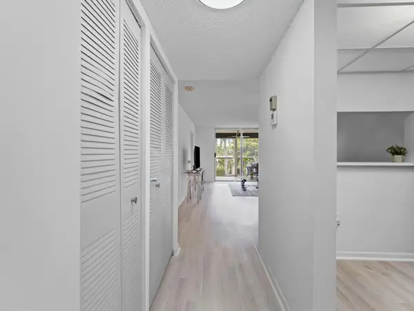 6800 Royal Palm Boulevard #207f, Margate, FL 33063