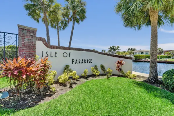 455 Paradise Isle Boulevard #305, Hallandale Beach, FL 33009