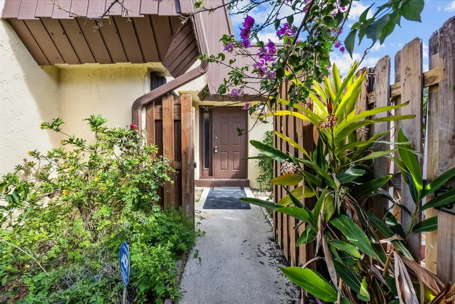 3548 Gardens East Drive #B, Palm Beach Gardens, FL 33410 - #3