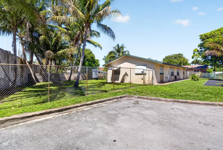 121 NW 56th Court #1-2, Oakland Park, FL 33309 - #3