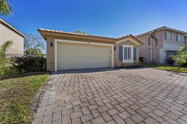 1899 Newport Isles Boulevard, Port St Lucie, FL 34953