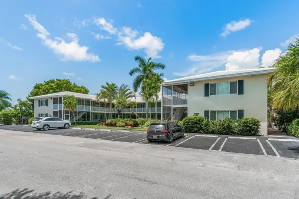 426 NE 7th Avenue #2b, Delray Beach, FL 33483